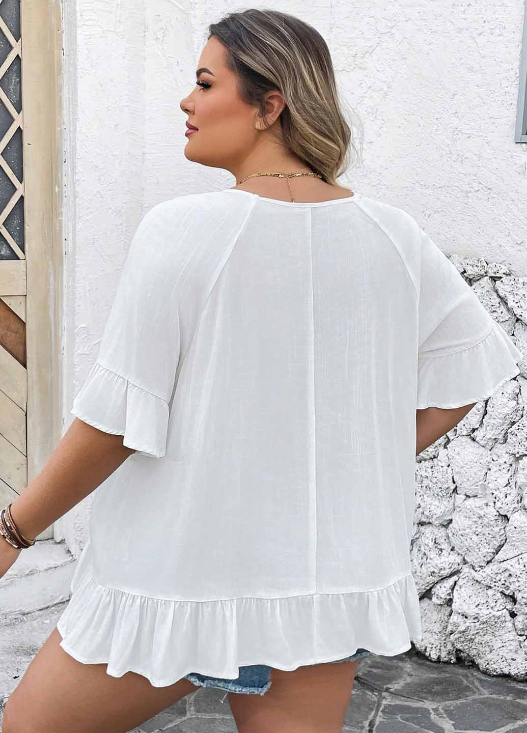 Белая блуза с баской SHEIN