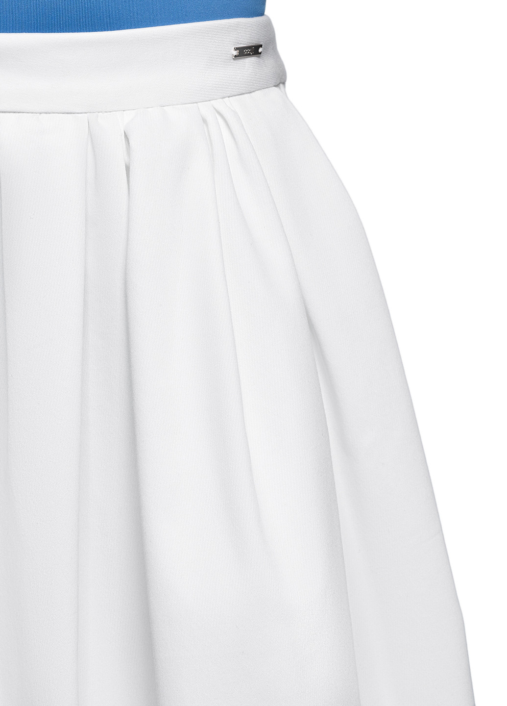 Белая кэжуал однотонная юбка Oodji клешированная