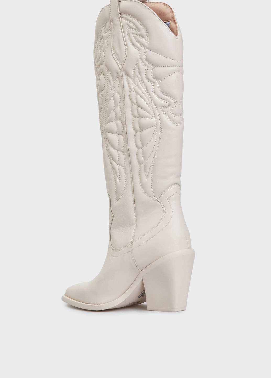 Зимние сапоги казаки Bronx с вышивкой