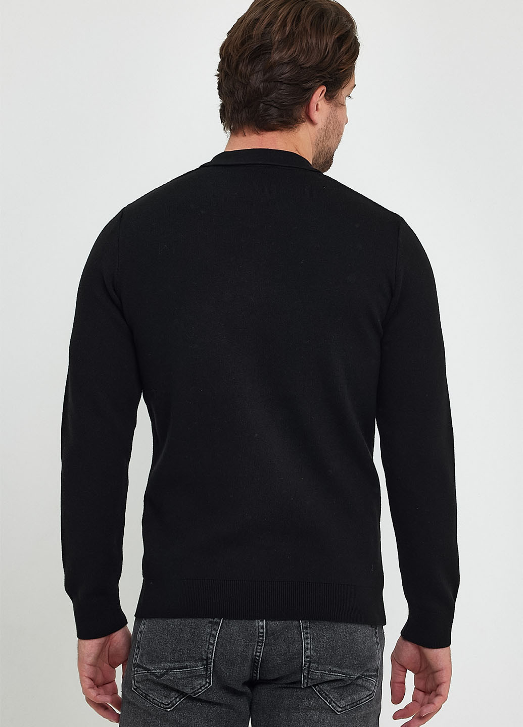 Черный демисезонный свитер Trend Collection