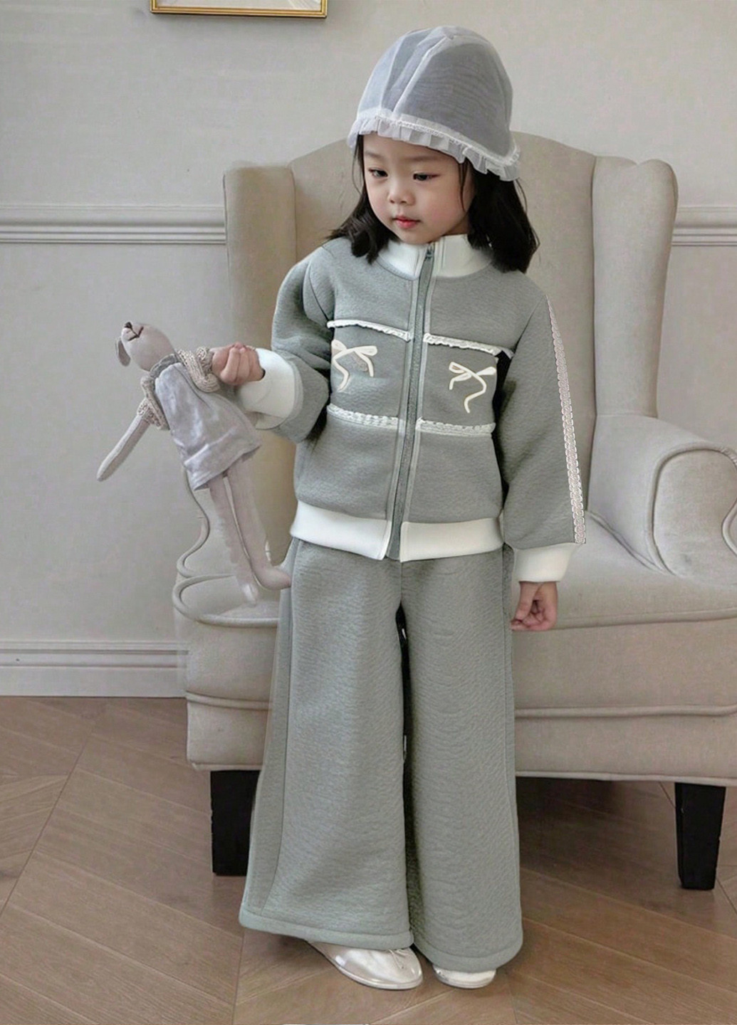 Сірий демісезонний костюм (кофта, штани) брючний SHEIN