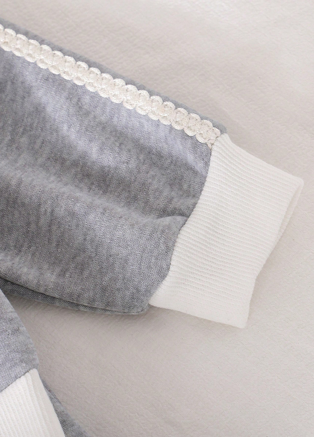 Сірий демісезонний костюм (кофта, штани) брючний SHEIN