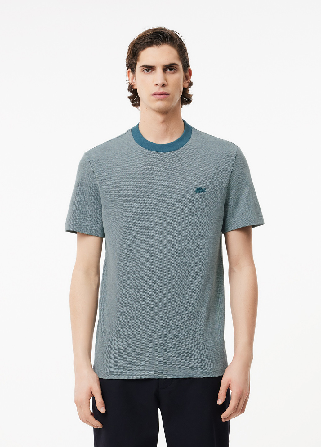 Серо-зеленая футболка Lacoste