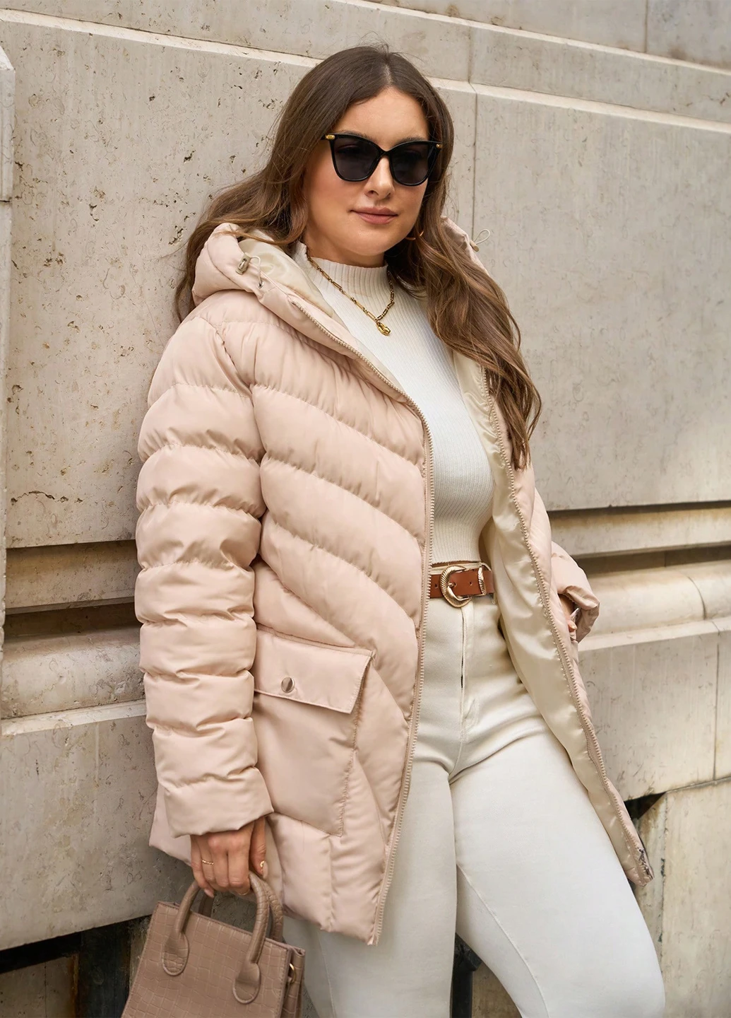 Бежевая зимняя куртка SHEIN