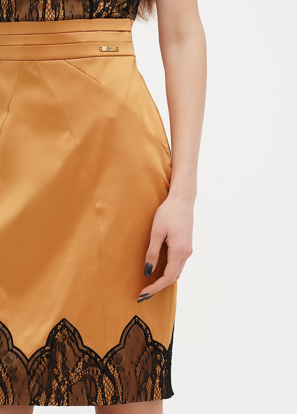 Горчичное праздничный, коктейльное платье футляр Sassofono однотонное