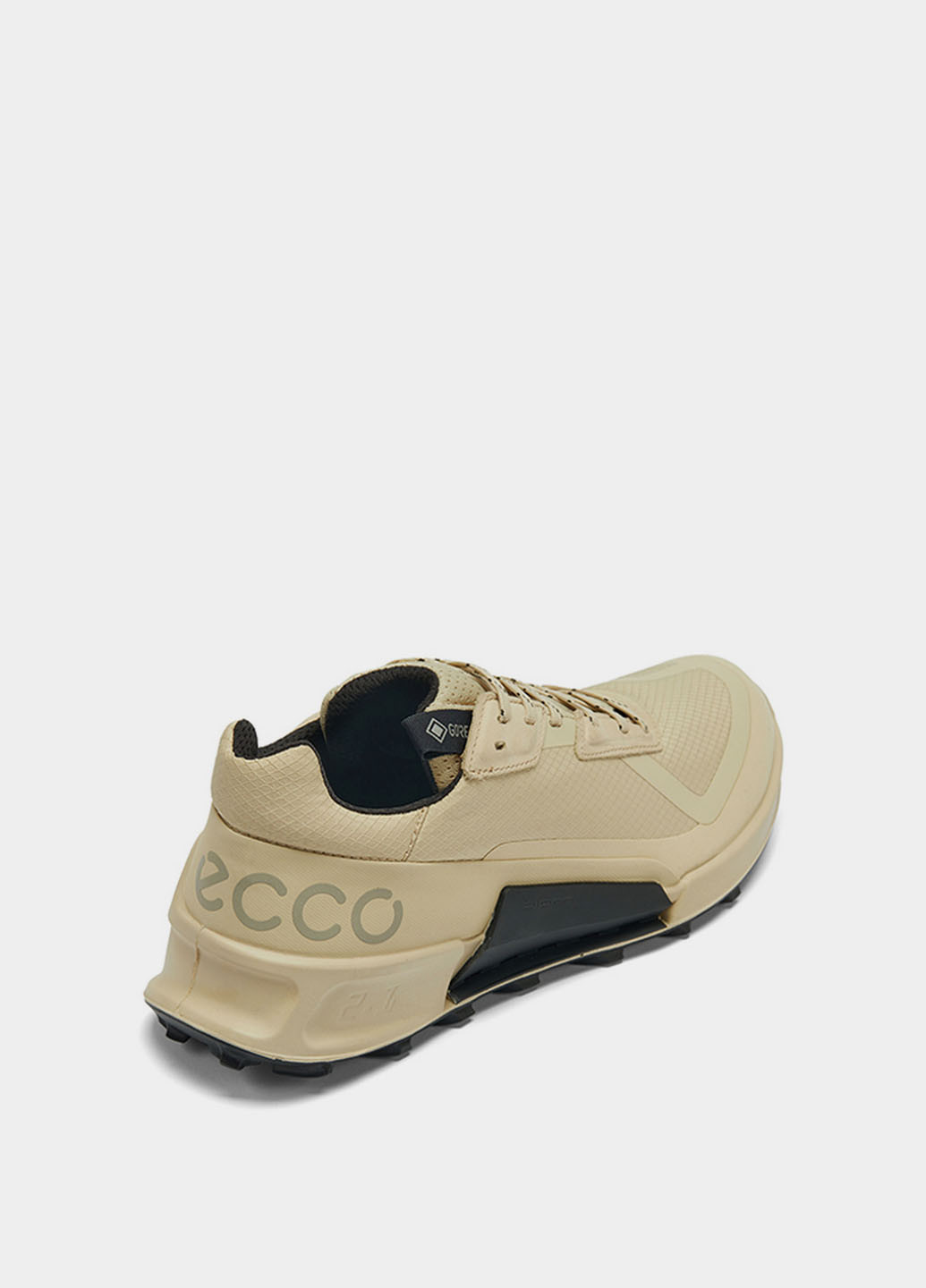 Коричневые демисезонные кросовки Ecco