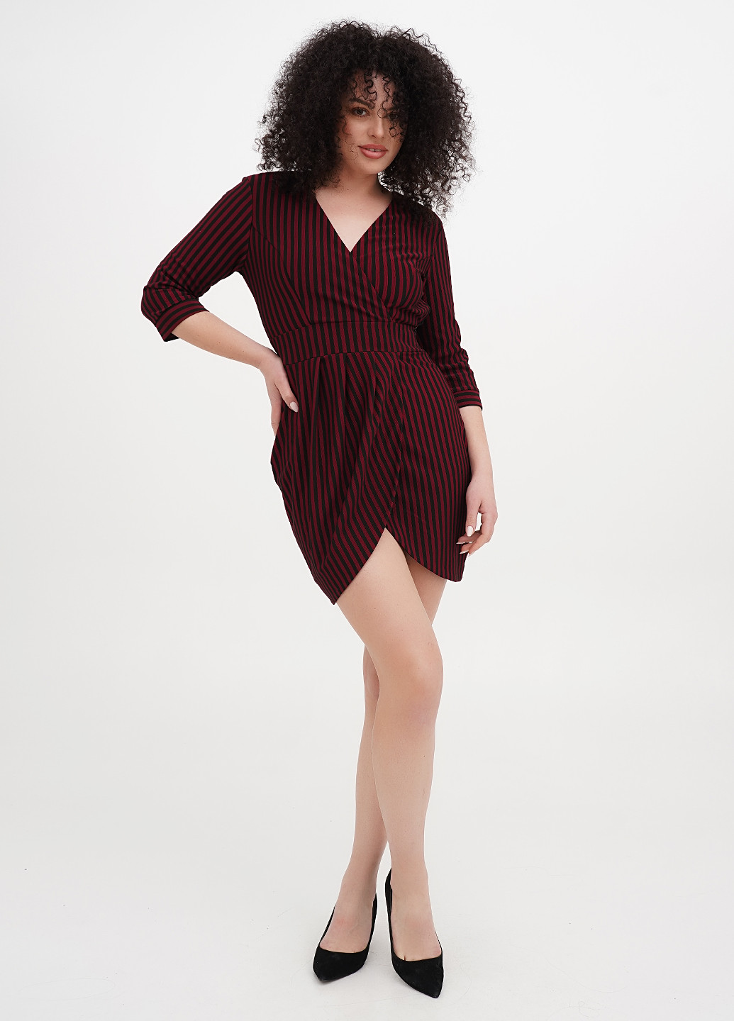 Бордовое кэжуал платье на запах Babylon в полоску