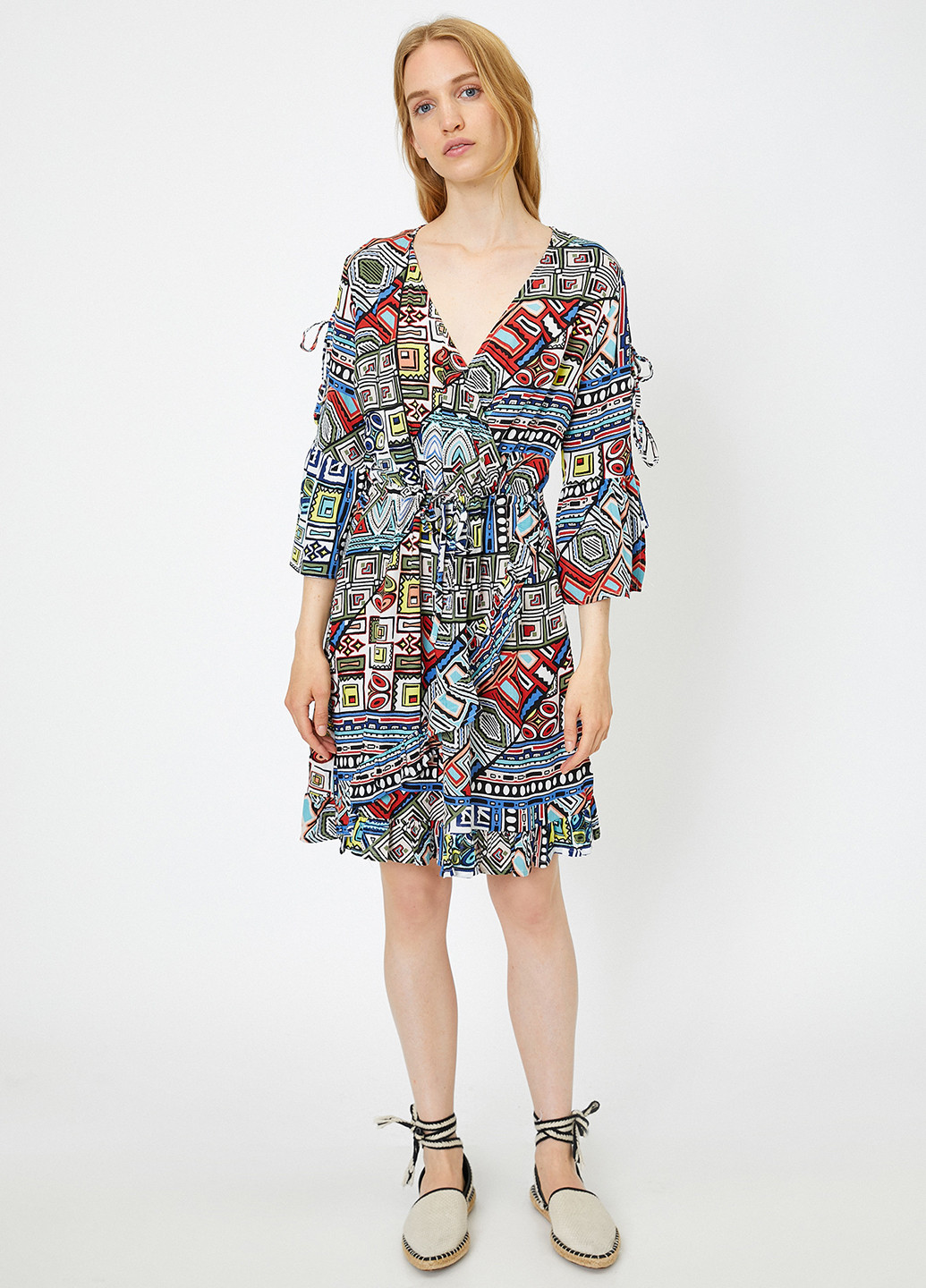 Комбинированное кэжуал платье клеш KOTON с абстрактным узором