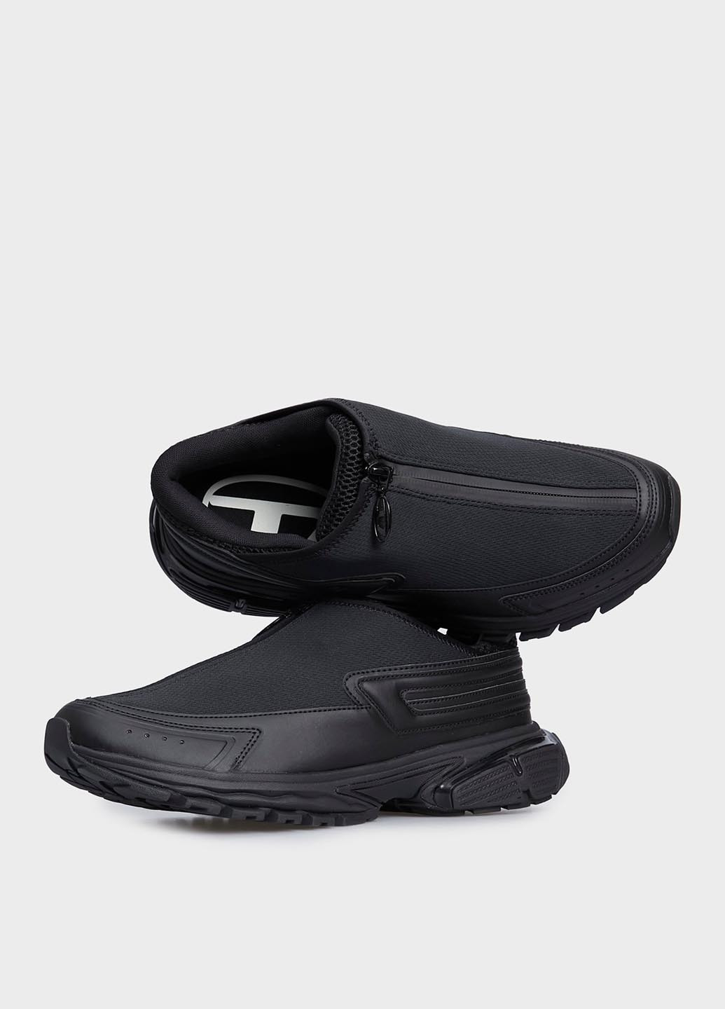 Черные всесезонные кроссовки Diesel