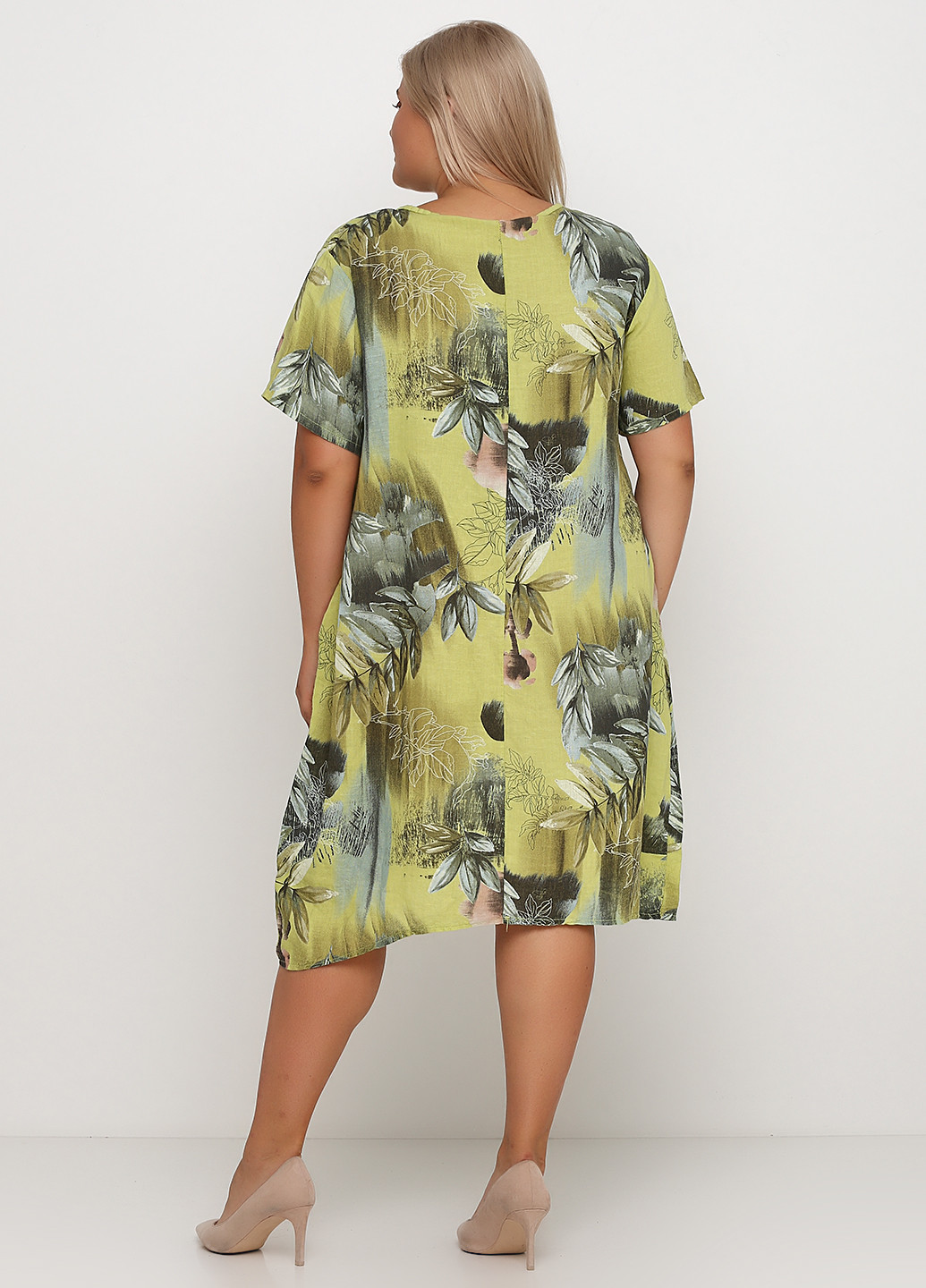 Салатовое кэжуал платье платье-футболка Pronto Moda с цветочным принтом