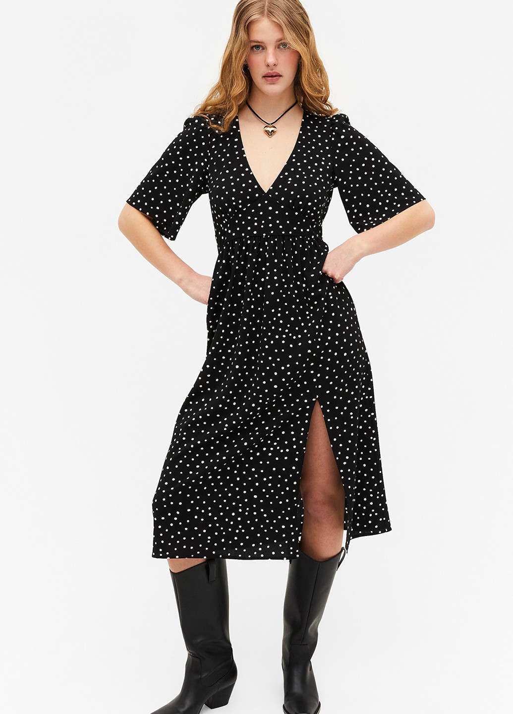 Чорна кежуал сукня кльош Monki в горошок