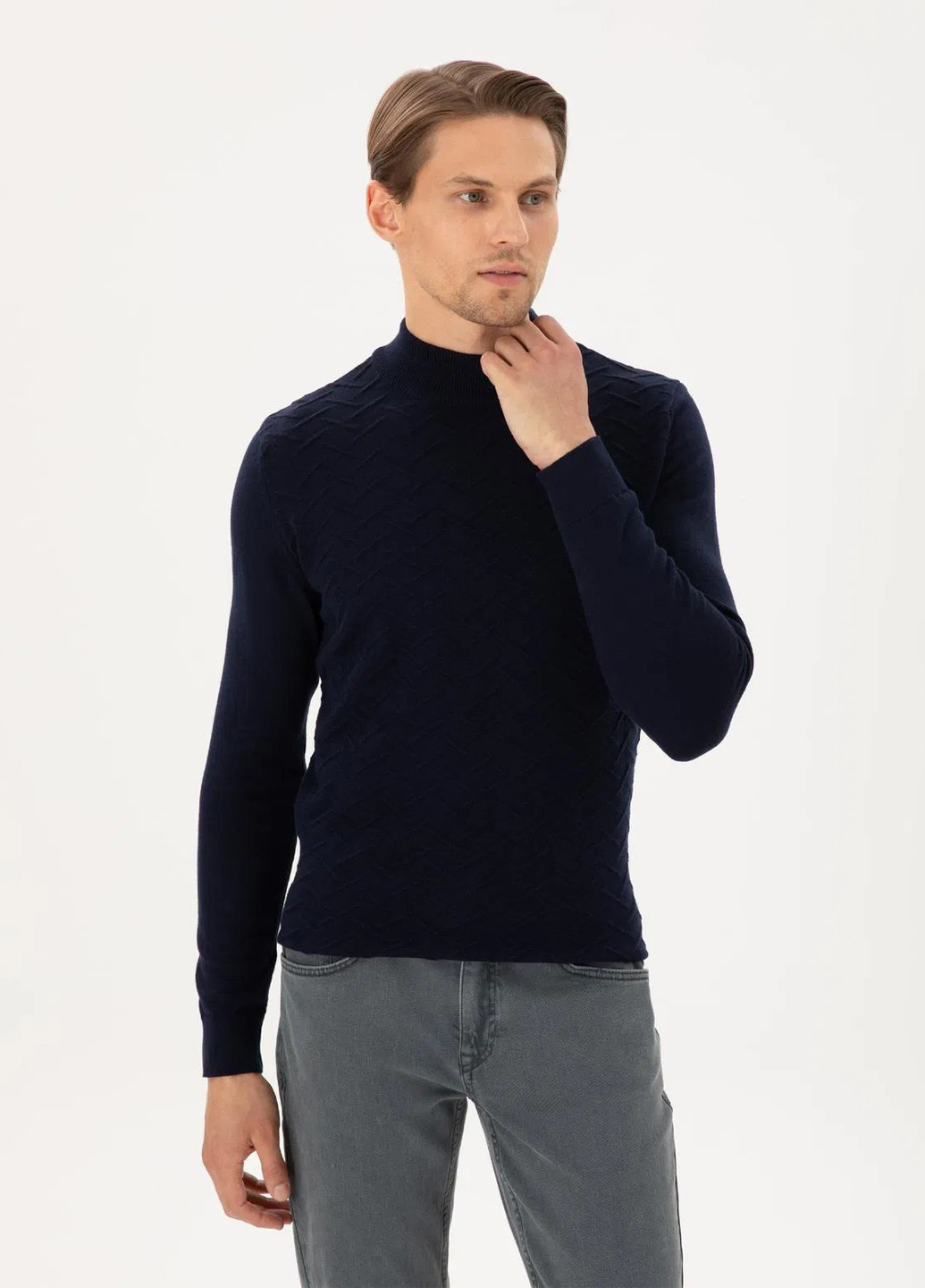 Темно-синій демісезонний светр Pierre Cardin