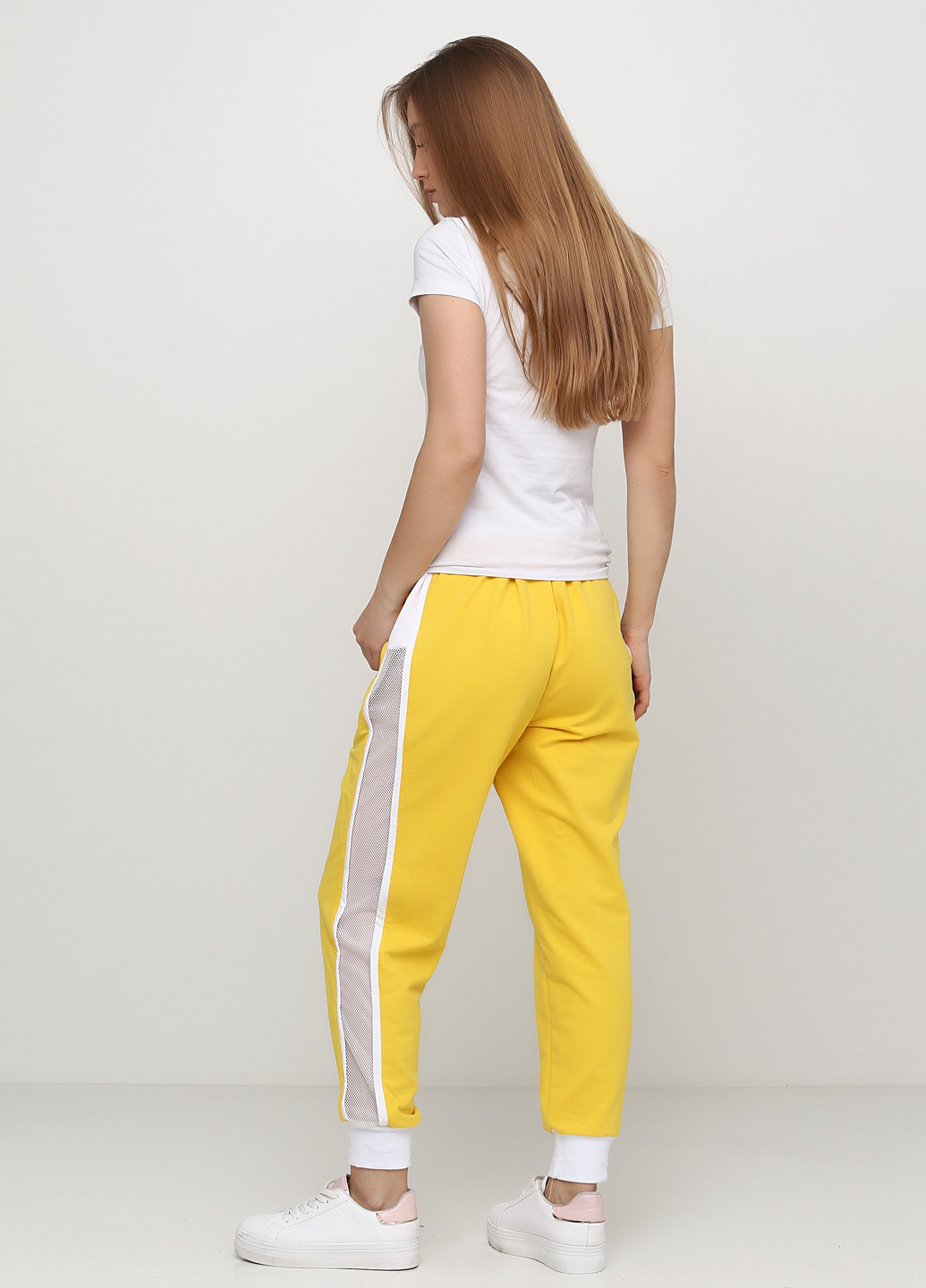 Желтые спортивные демисезонные прямые брюки Only Women
