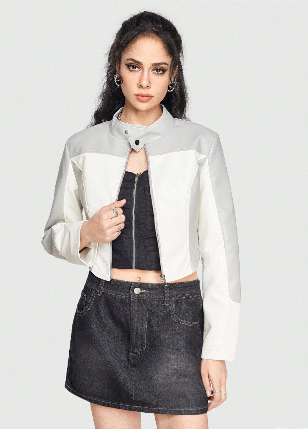 Світло-сіра демісезонна куртка SHEIN