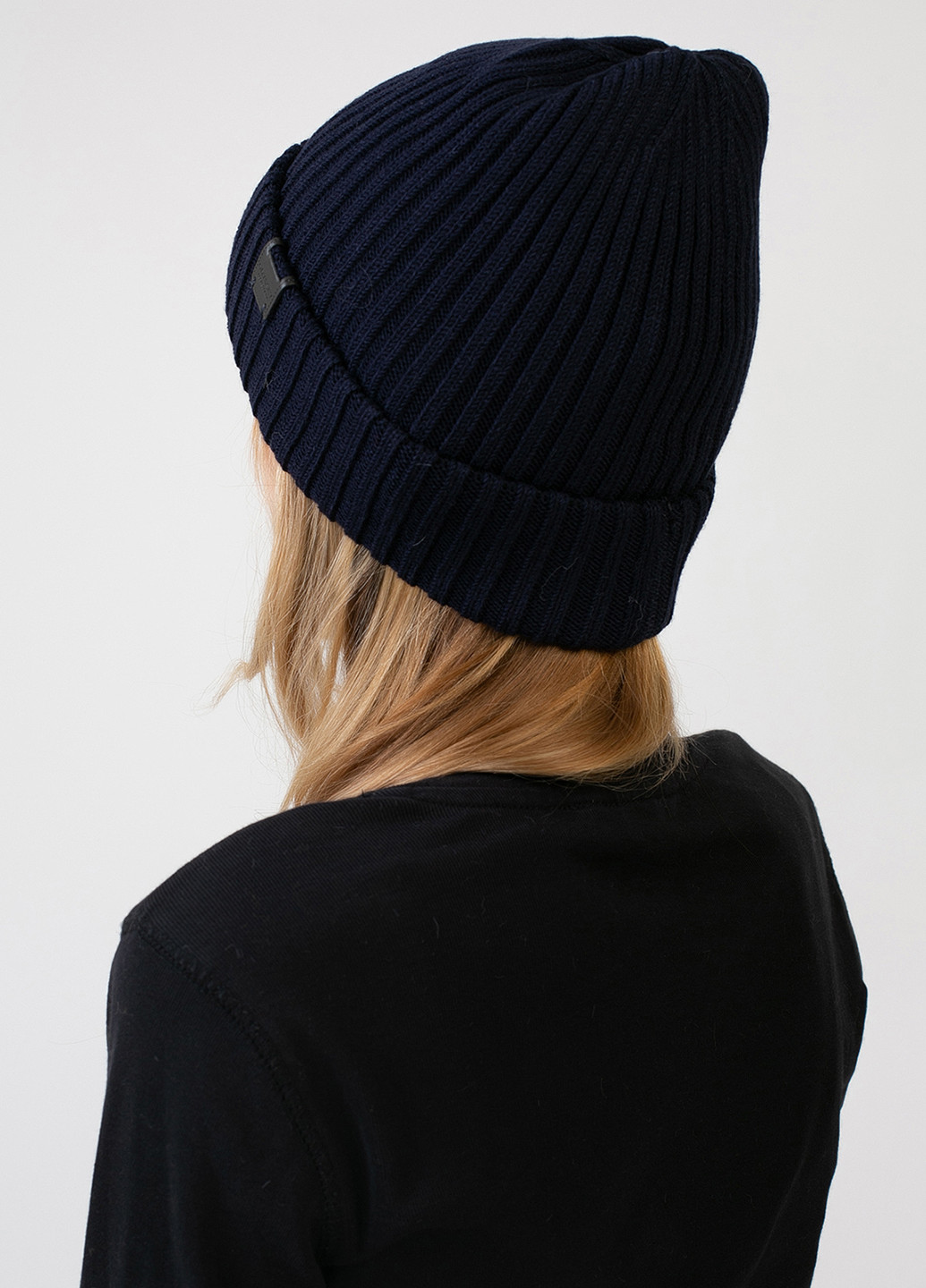 Високоякісна, м'яка, тепла зимова жіноча шапка без підкладки 330091 Merlini (242216297)