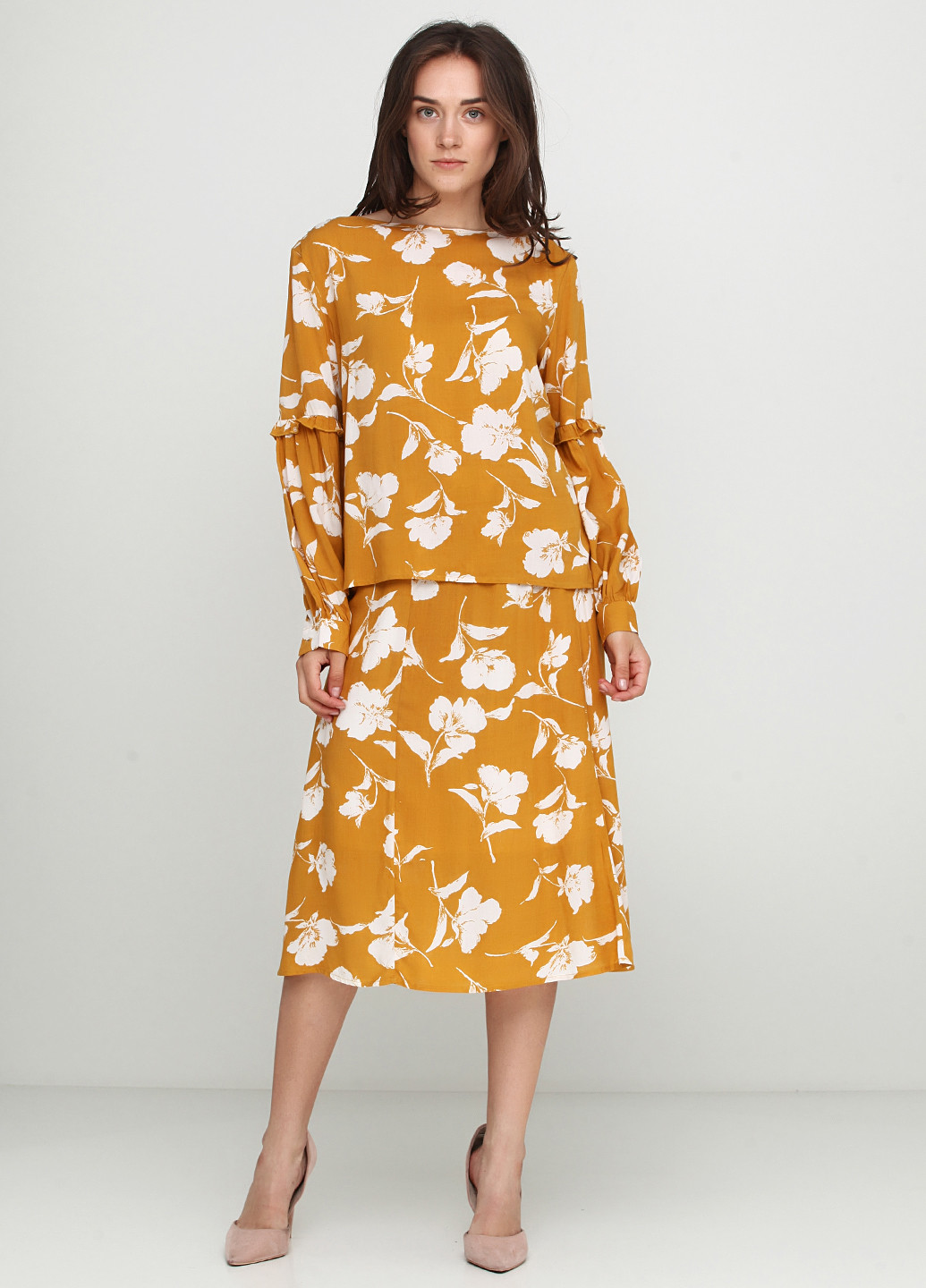Костюм (блуза, юбка) Share юбочный цветочный горчичный кэжуал