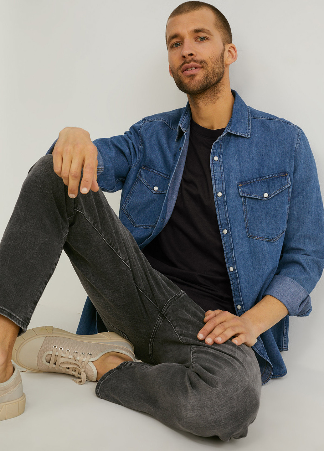 Черная футболки (3 шт.) C&A