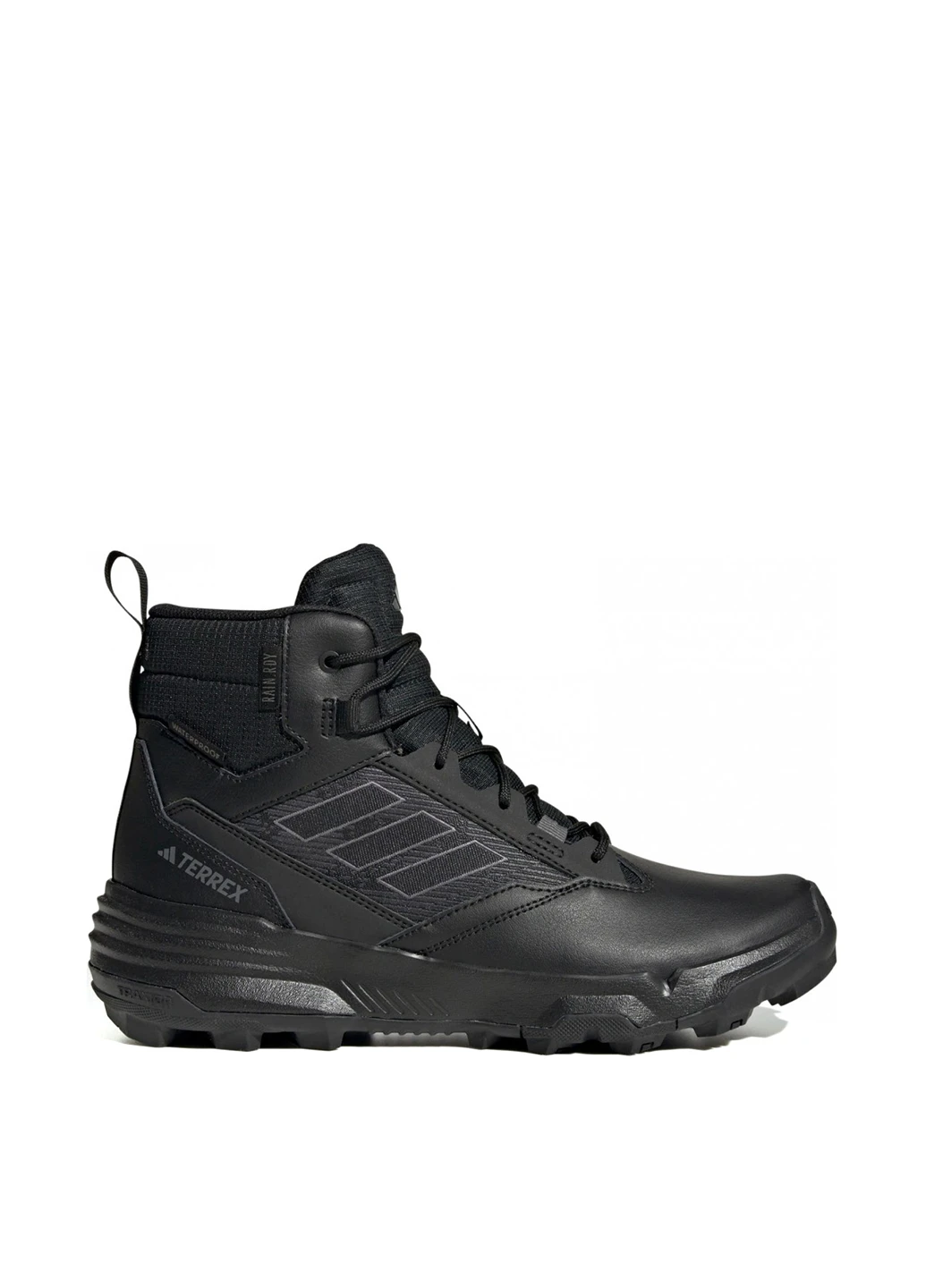 Черные зимние ботинки adidas
