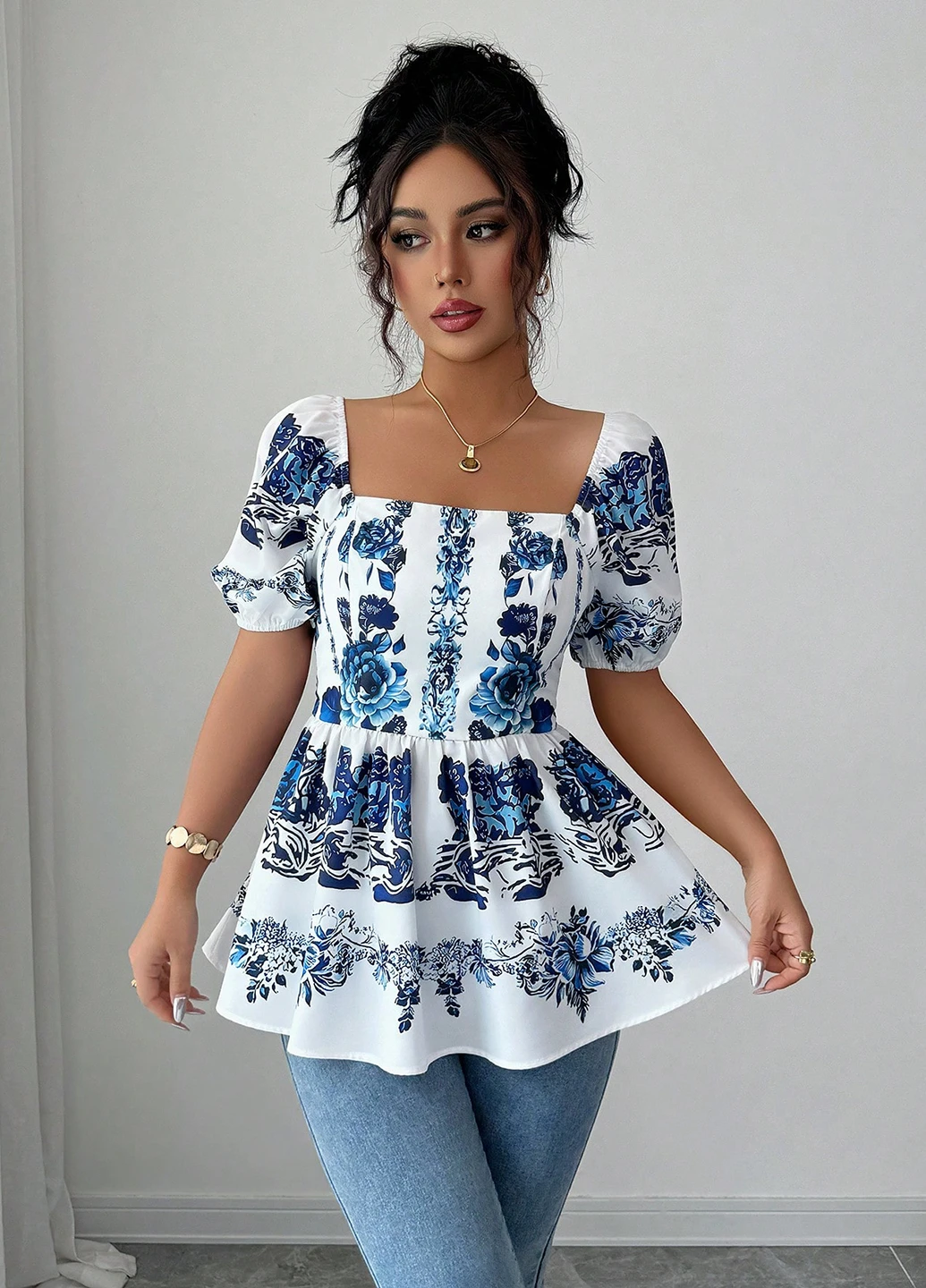 Белая блуза с баской SHEIN