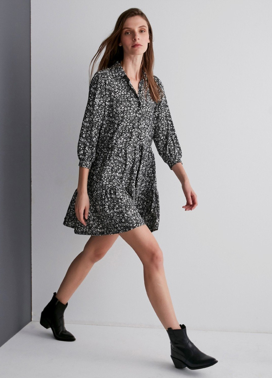 Чорна кежуал сукня Mudo з квітковим принтом