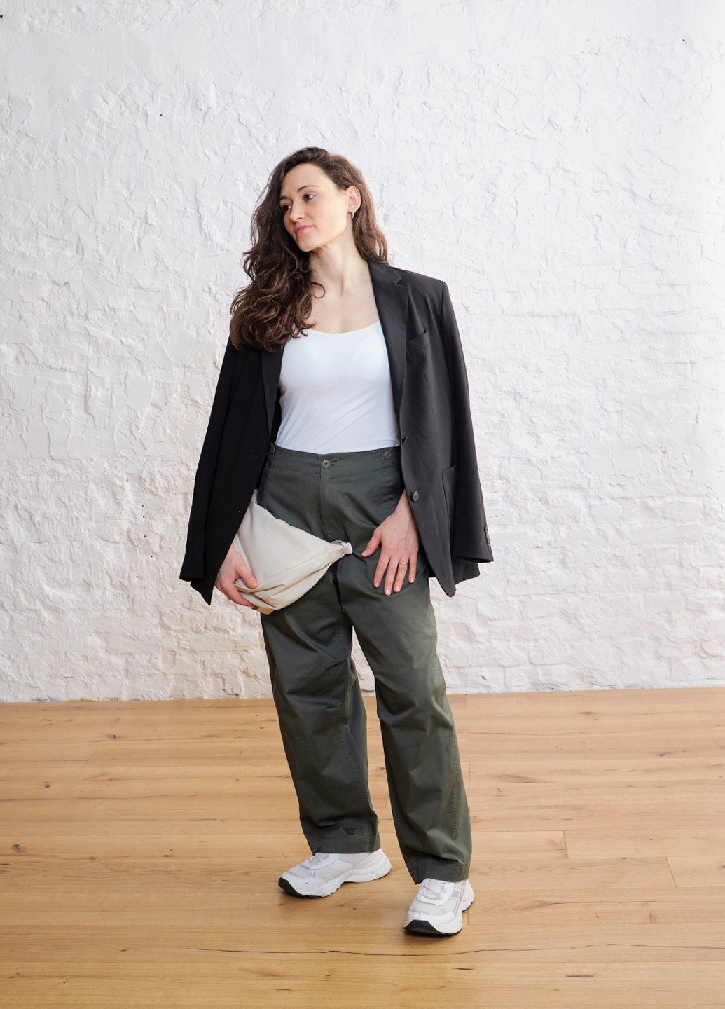 Черный женский жакет Uniqlo однотонный - демисезонный