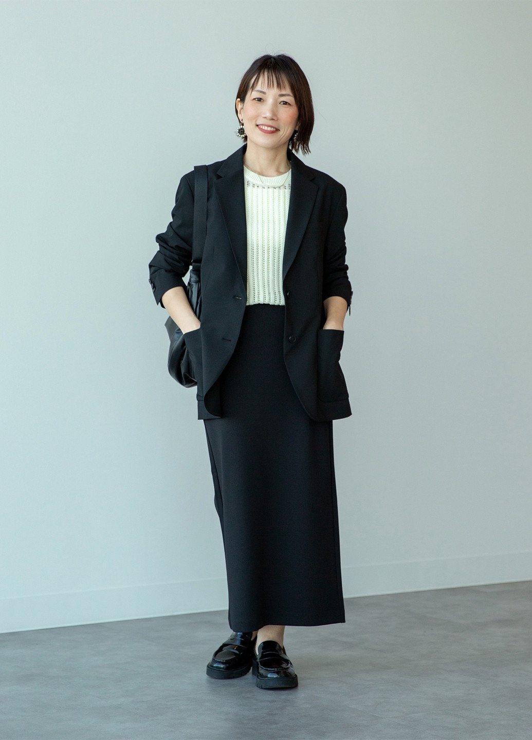 Черный женский жакет Uniqlo однотонный - демисезонный