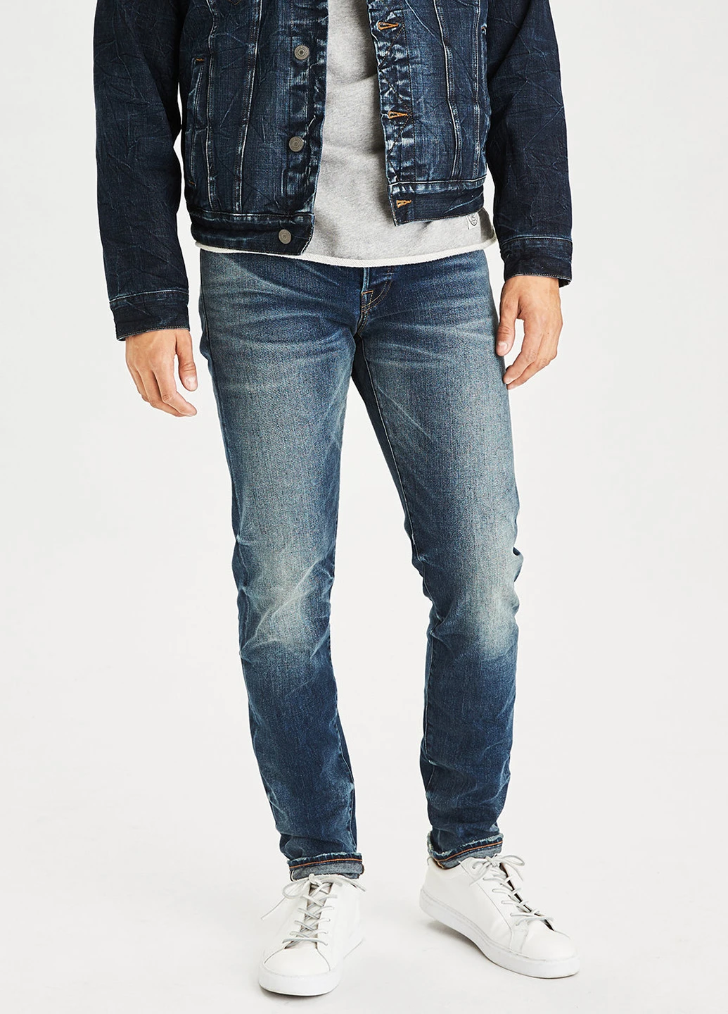 Синие демисезонные зауженные джинсы American Eagle