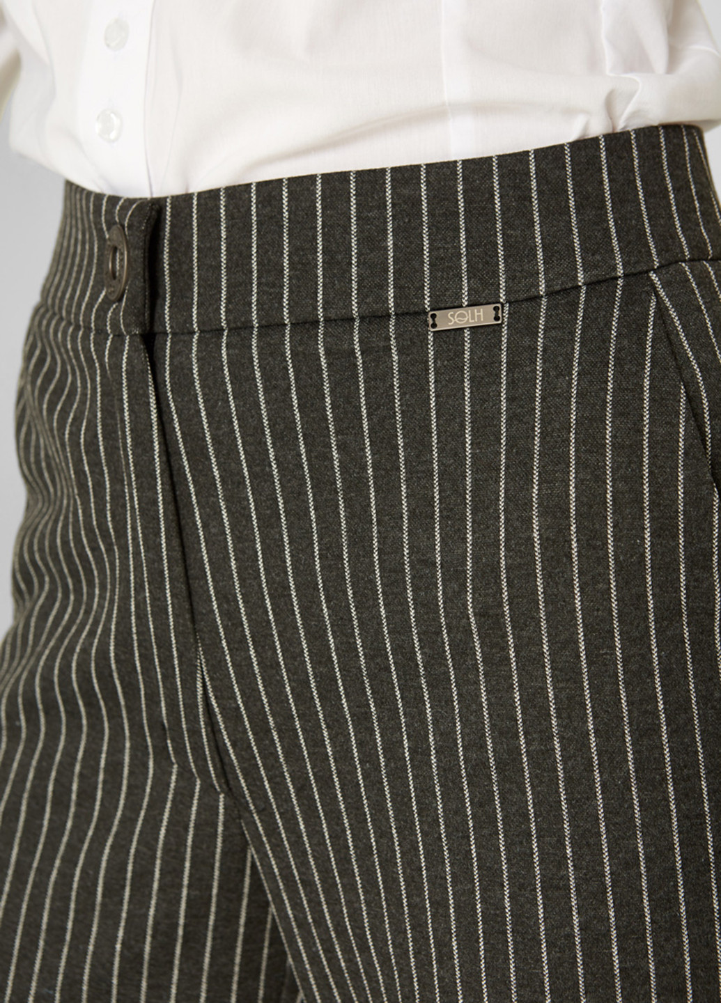 Темно-серые кэжуал демисезонные прямые брюки Solh