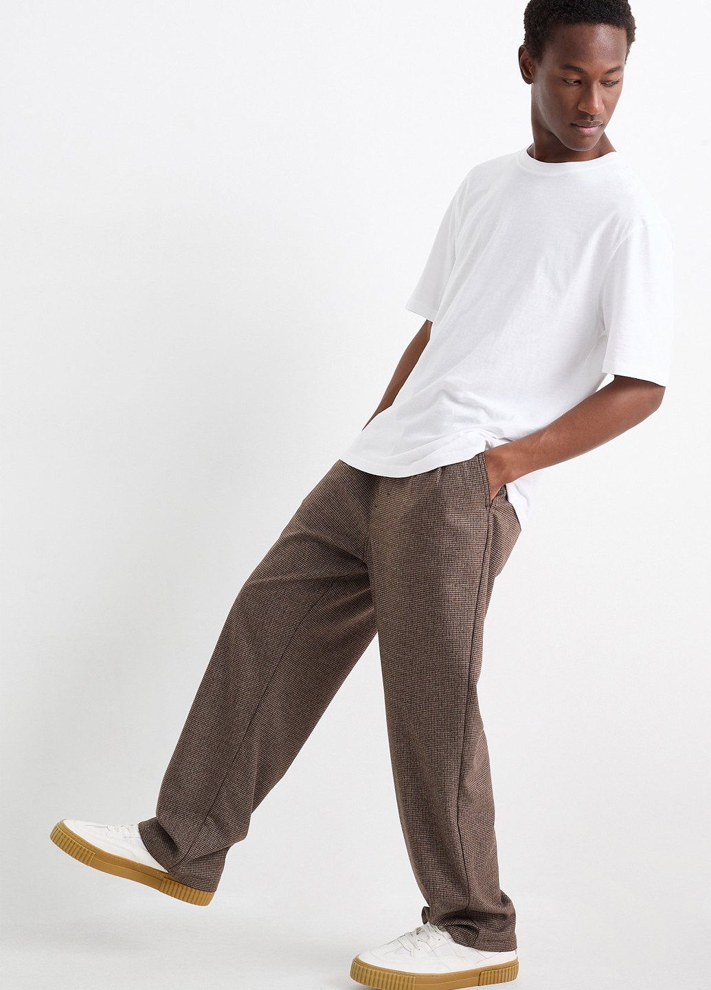 Коричневые кэжуал демисезонные прямые брюки C&A