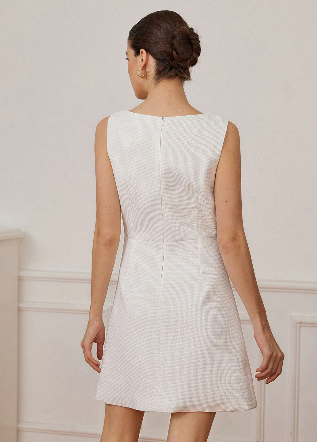 Белое кэжуал платье а-силуэт SHEIN однотонное