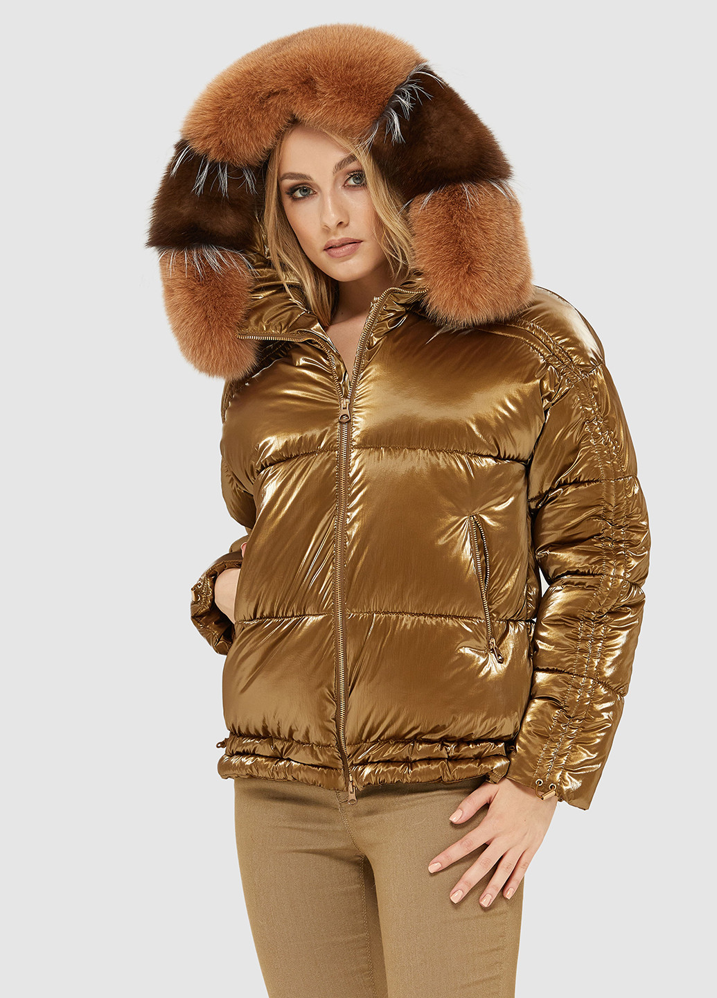 Золотистая зимняя куртка MN