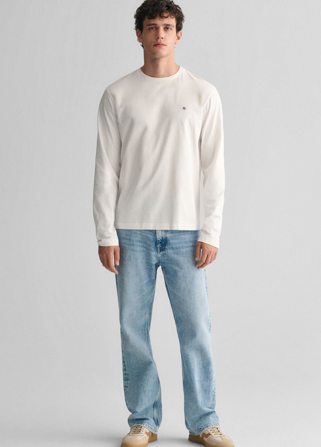 Белый демисезонный кэжуал лонгслив Gant однотонный