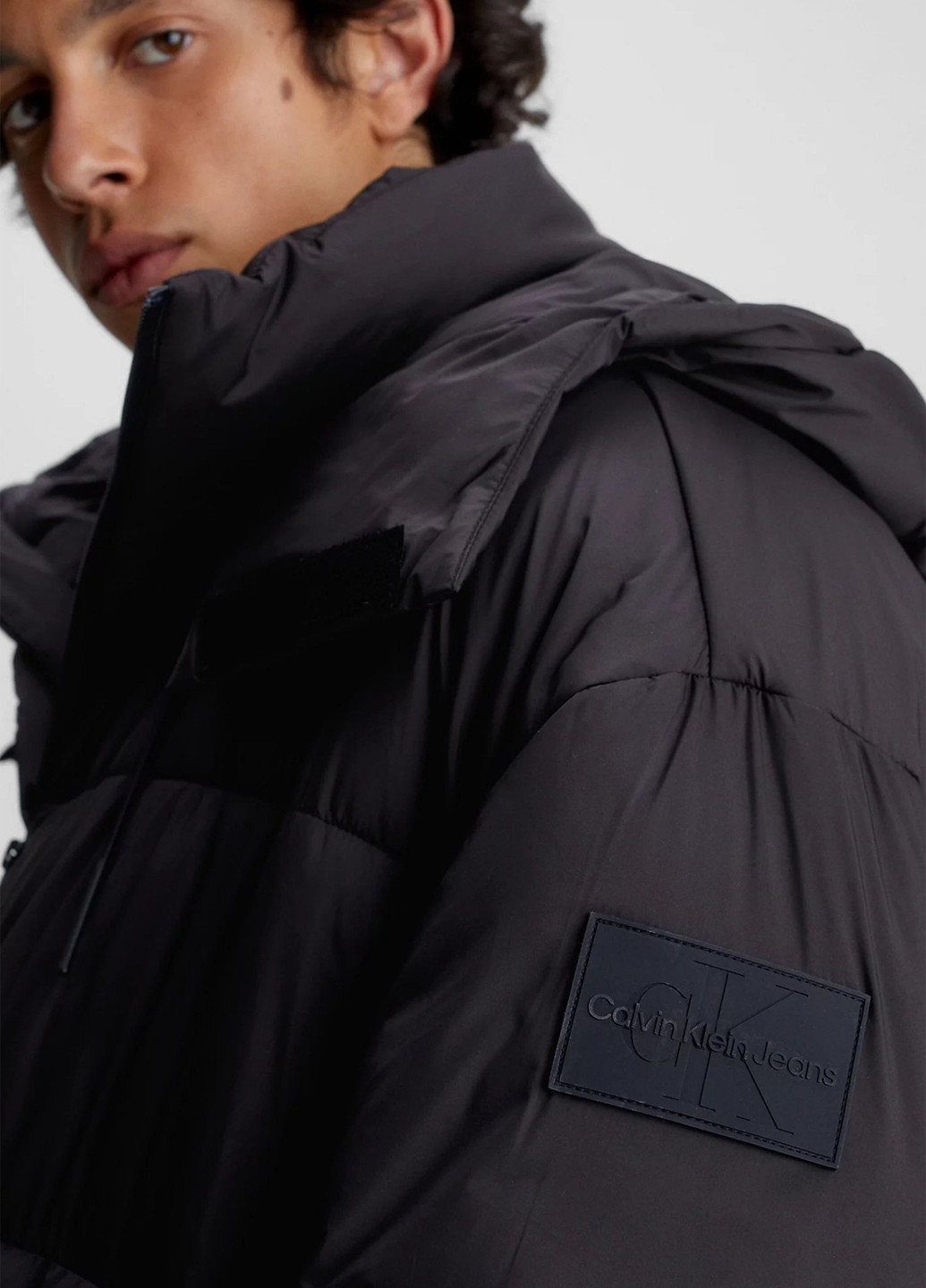 Черная зимняя куртка Calvin Klein Jeans