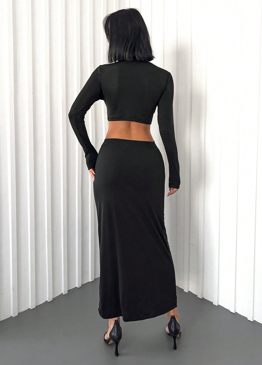 Черное кэжуал платье силуэтная SHEIN однотонное