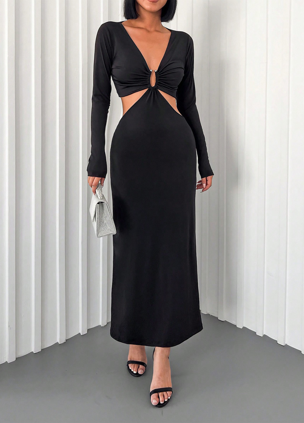 Черное кэжуал платье силуэтная SHEIN однотонное