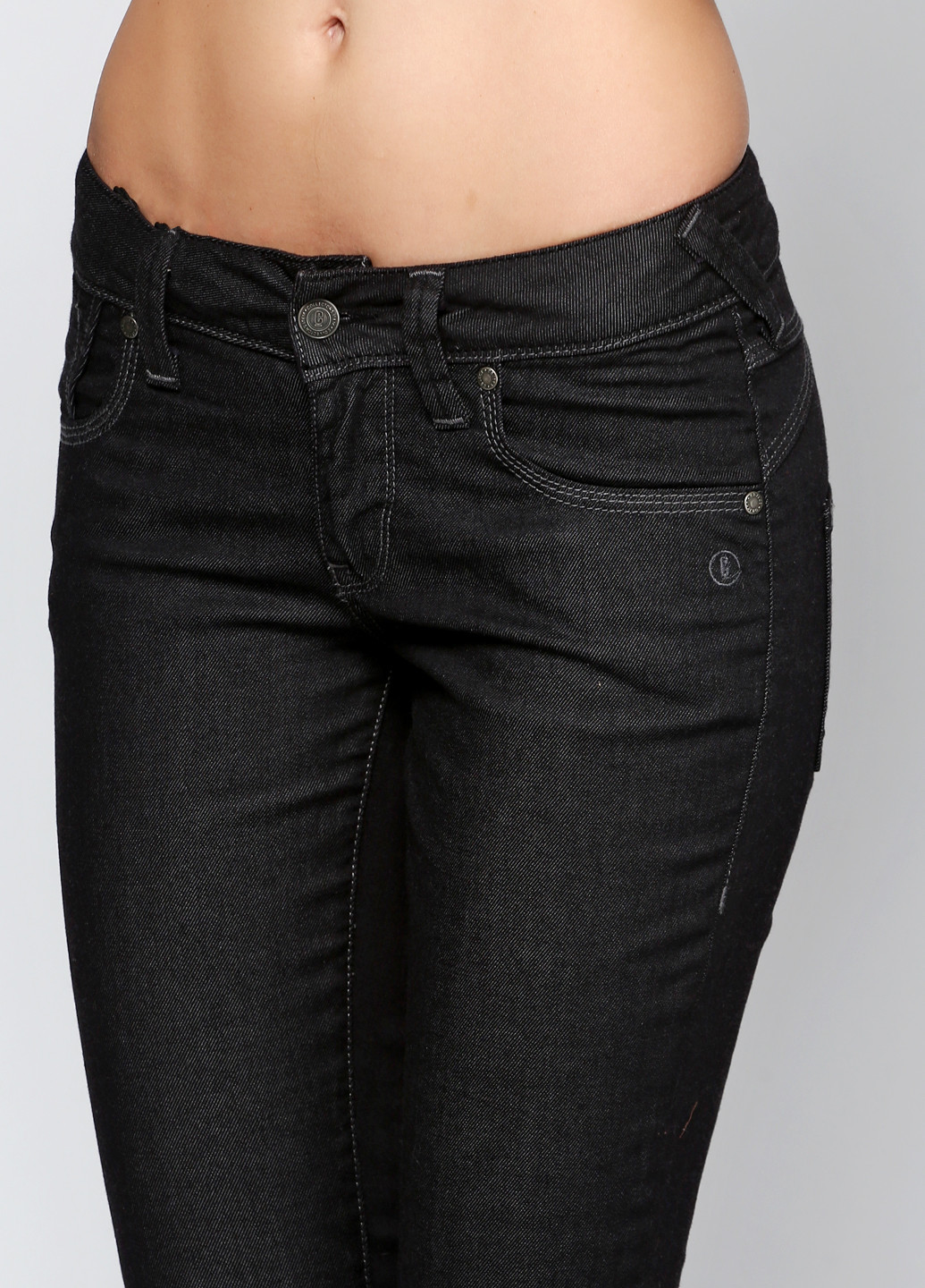 Черные демисезонные зауженные джинсы Object
