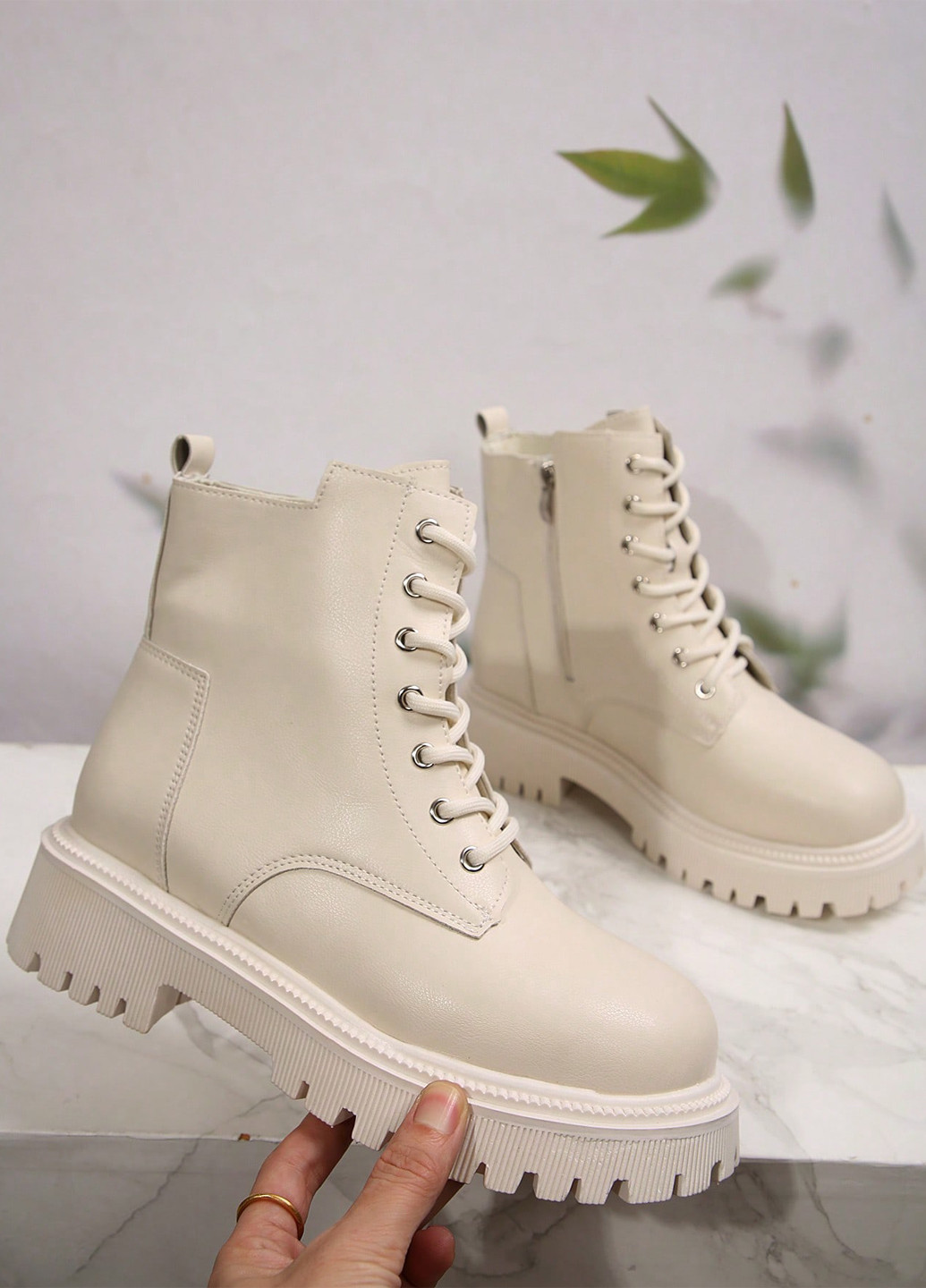 Осенние сапоги берцы SHEIN на тракторной подошве из искусственной кожи