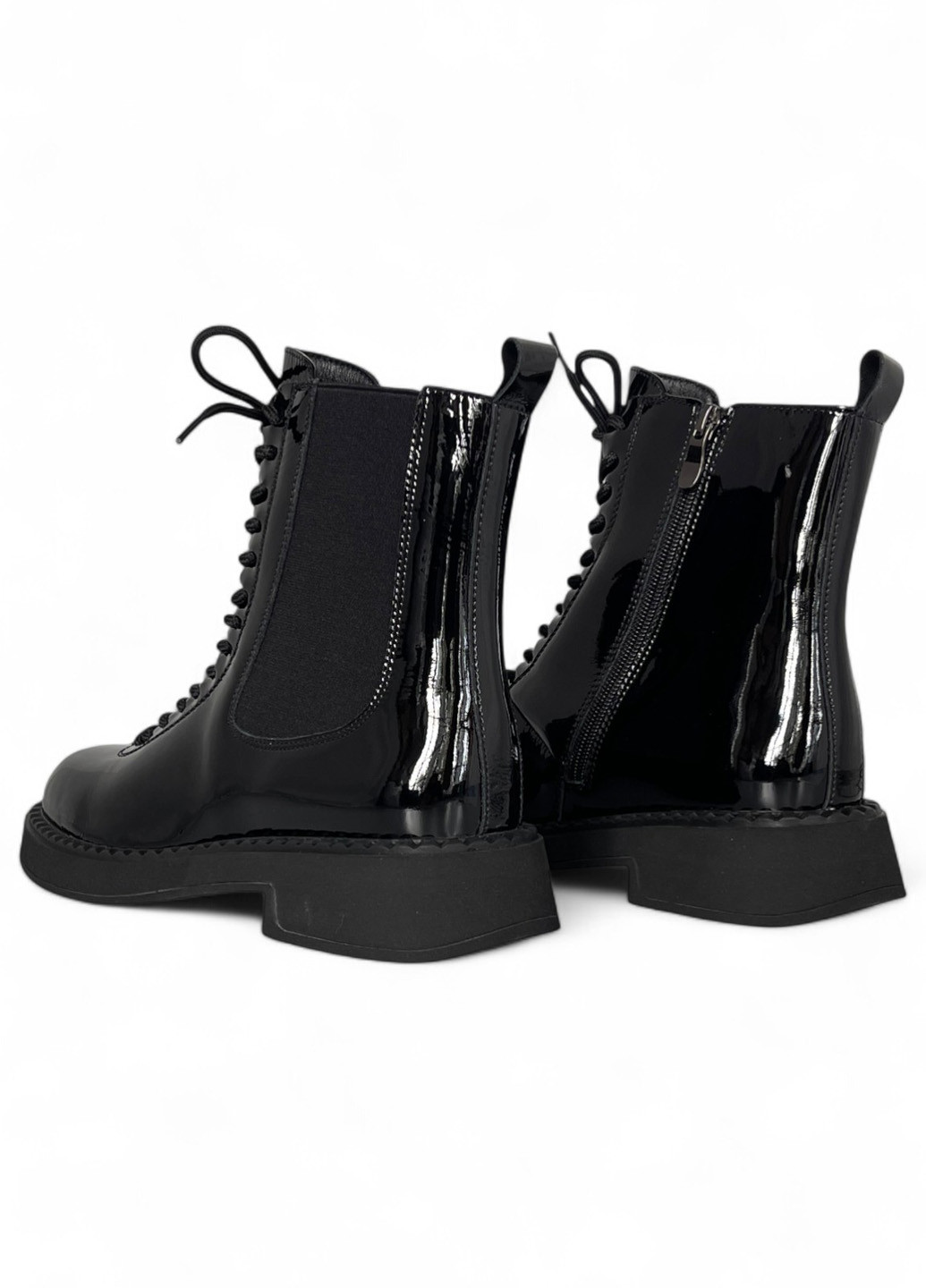 Осенние ботинки Anna Lucci лаковые, со шнуровкой