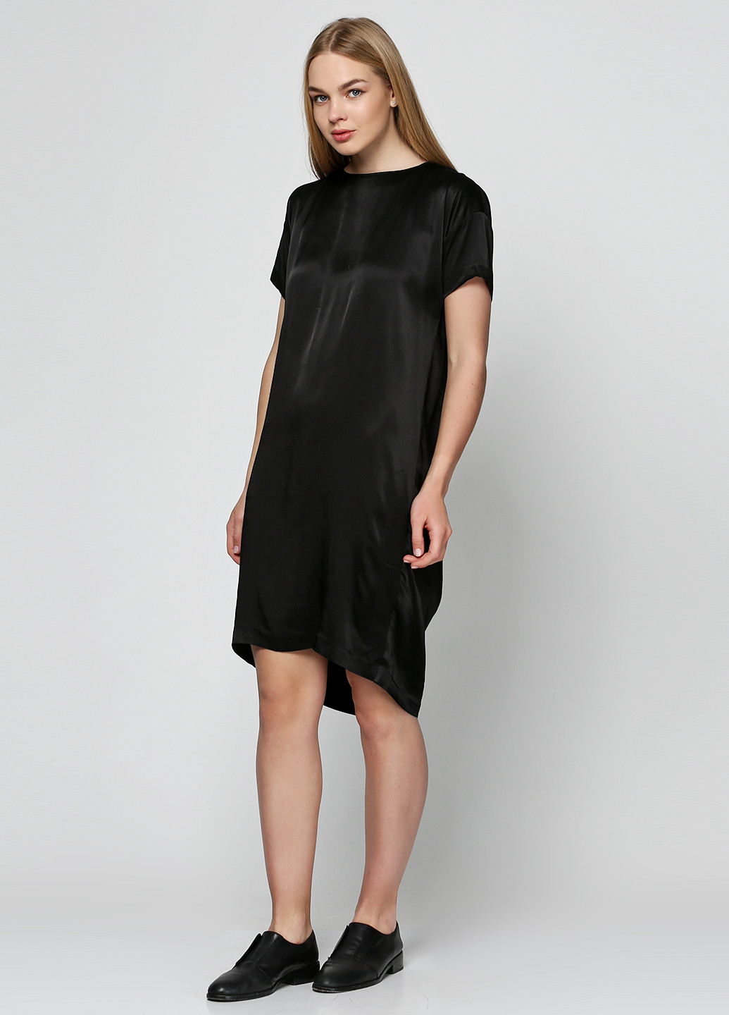 Черное кэжуал платье Karen by Simonsen однотонное