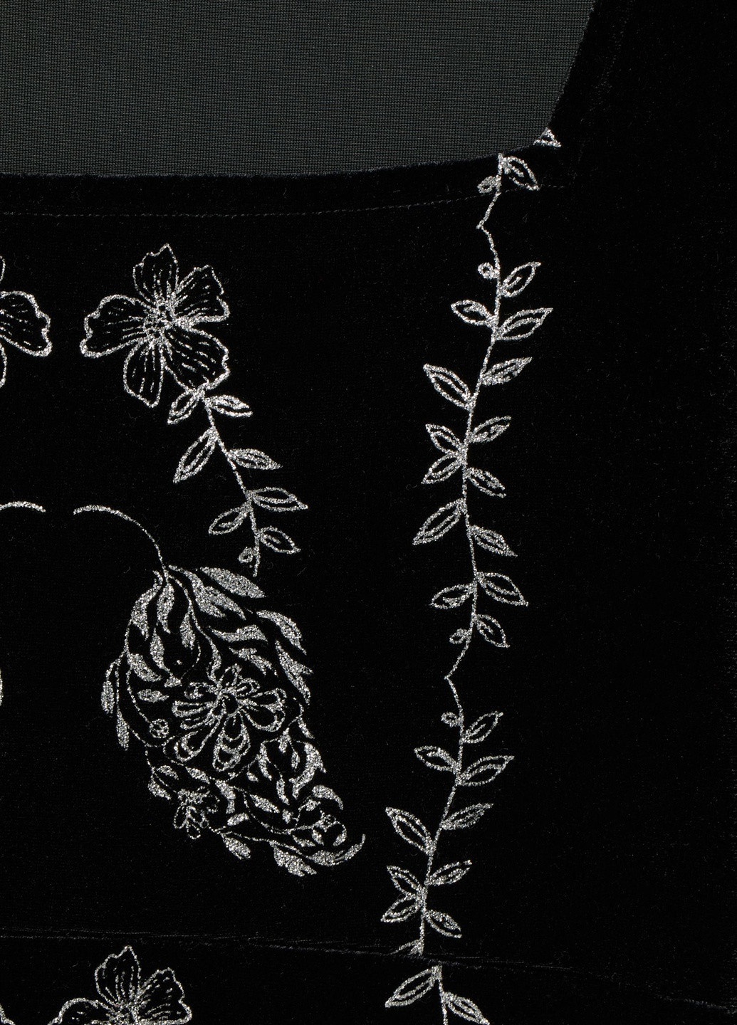 Черное вечернее платье велюр H&M с цветочным принтом