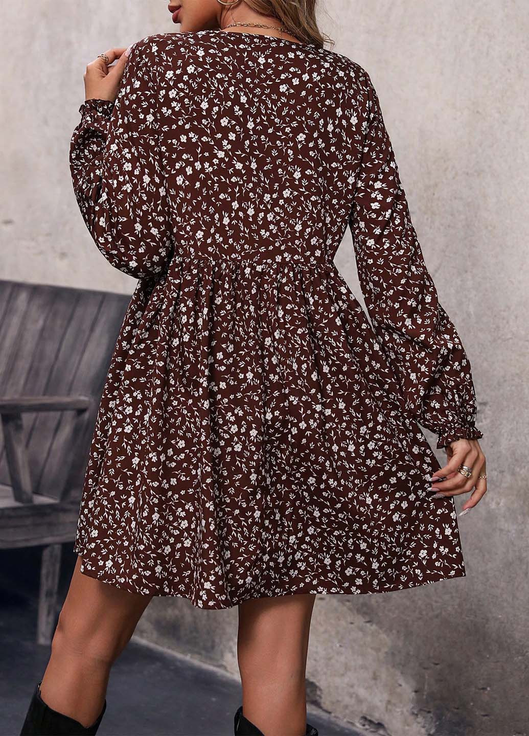 Коричневое кэжуал платье оверсайз SHEIN с цветочным принтом