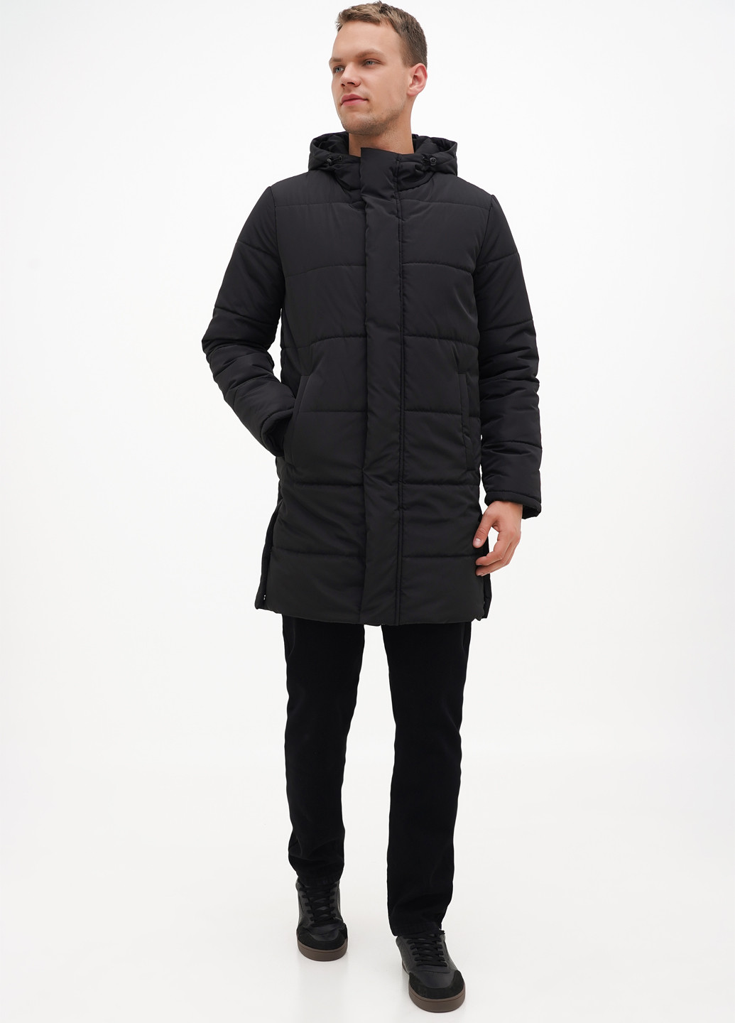 Чорна зимня куртка Kristi
