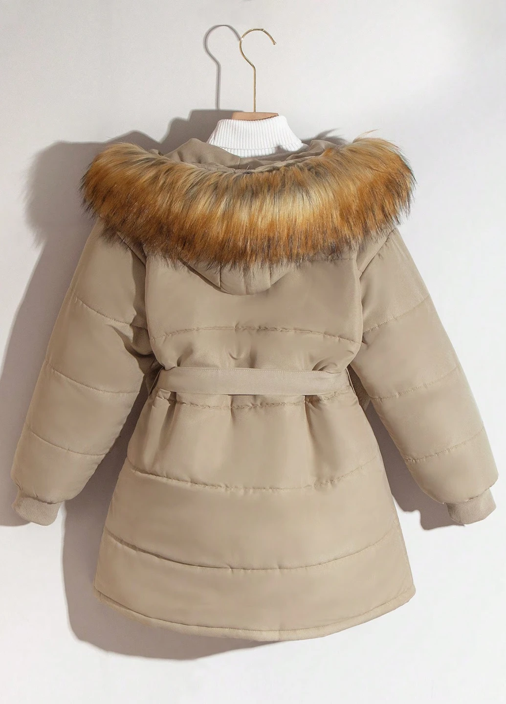 Бежева зимня куртка SHEIN