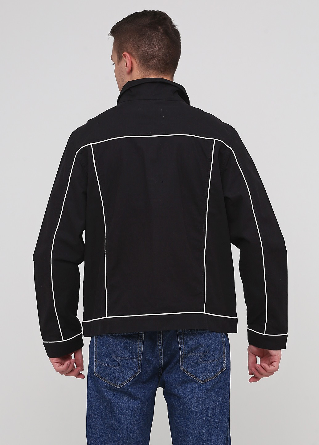 Чорна демісезонна куртка Weekday