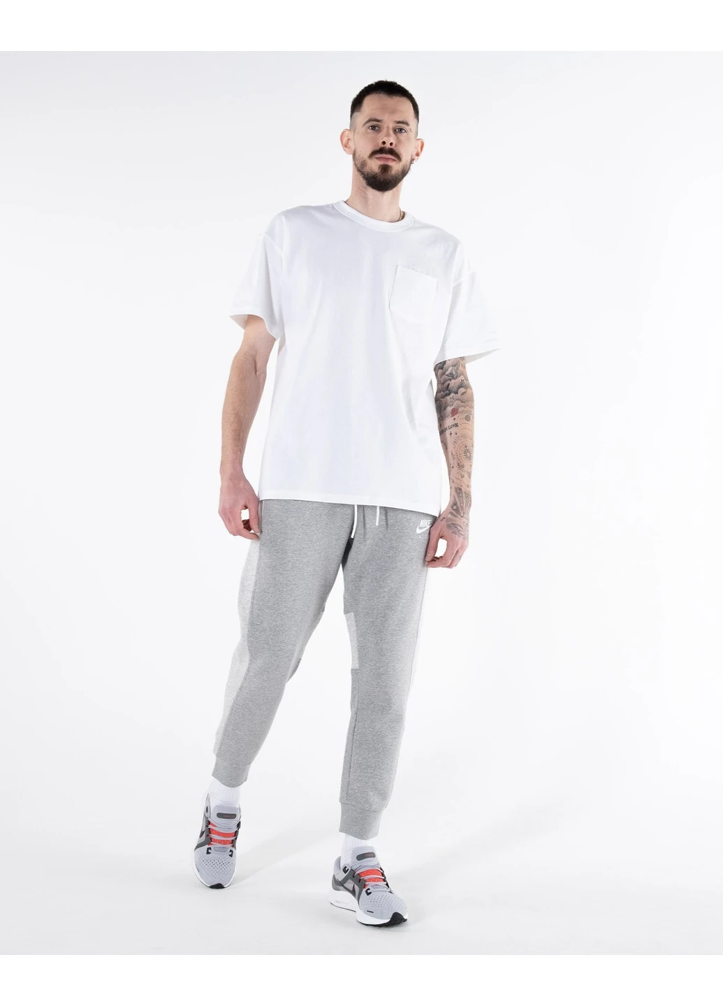 Сірі кросівки air zoom vomero 16 демісезон Nike