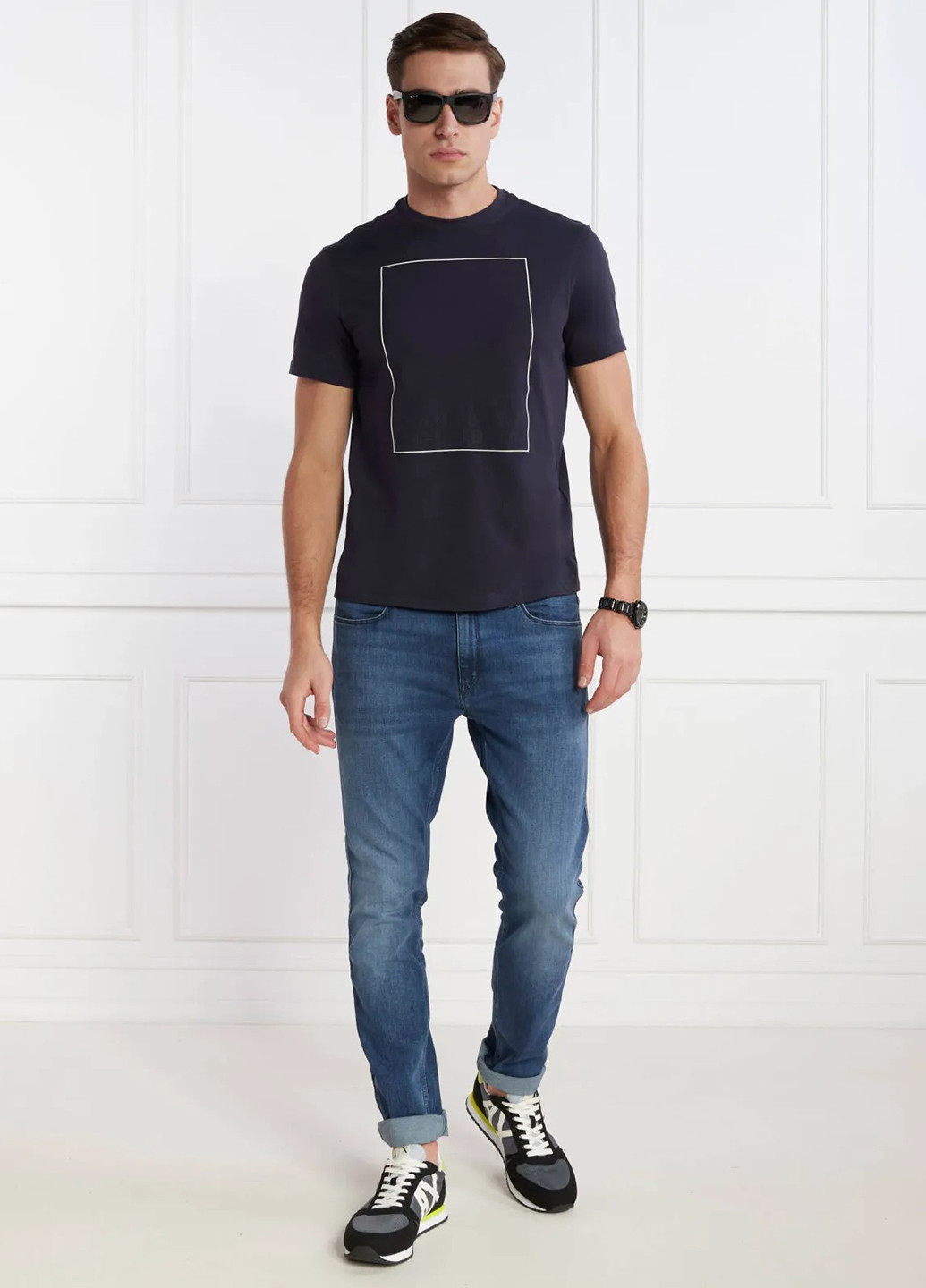 Темно-синяя футболка Armani Exchange
