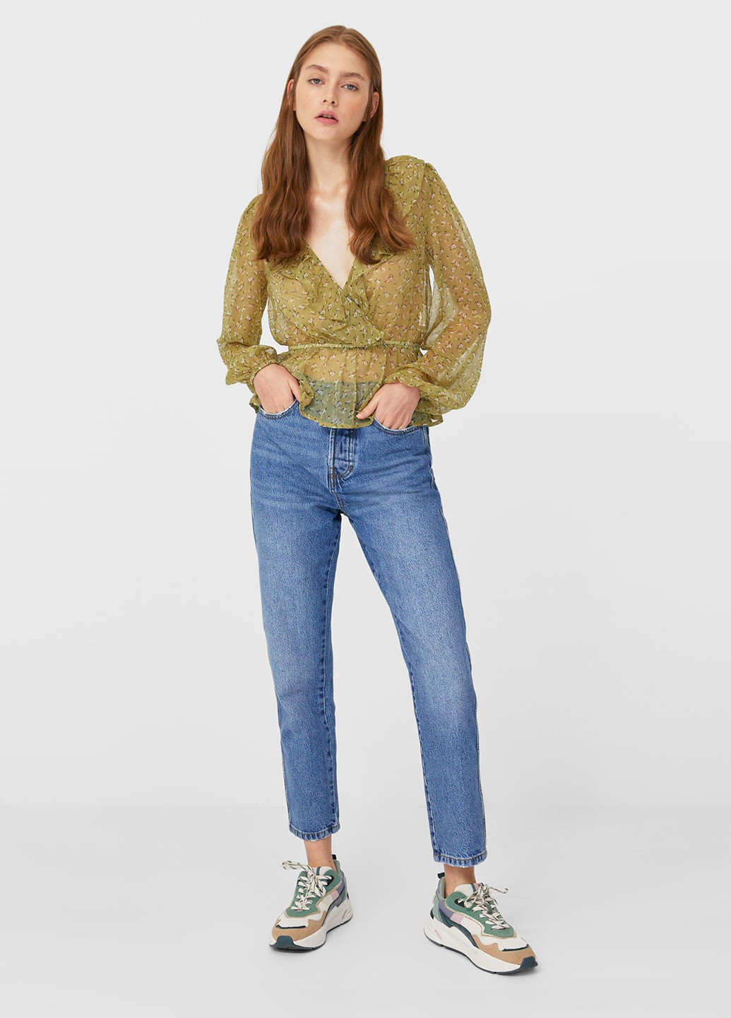 Оливкова блуза з баскою Stradivarius