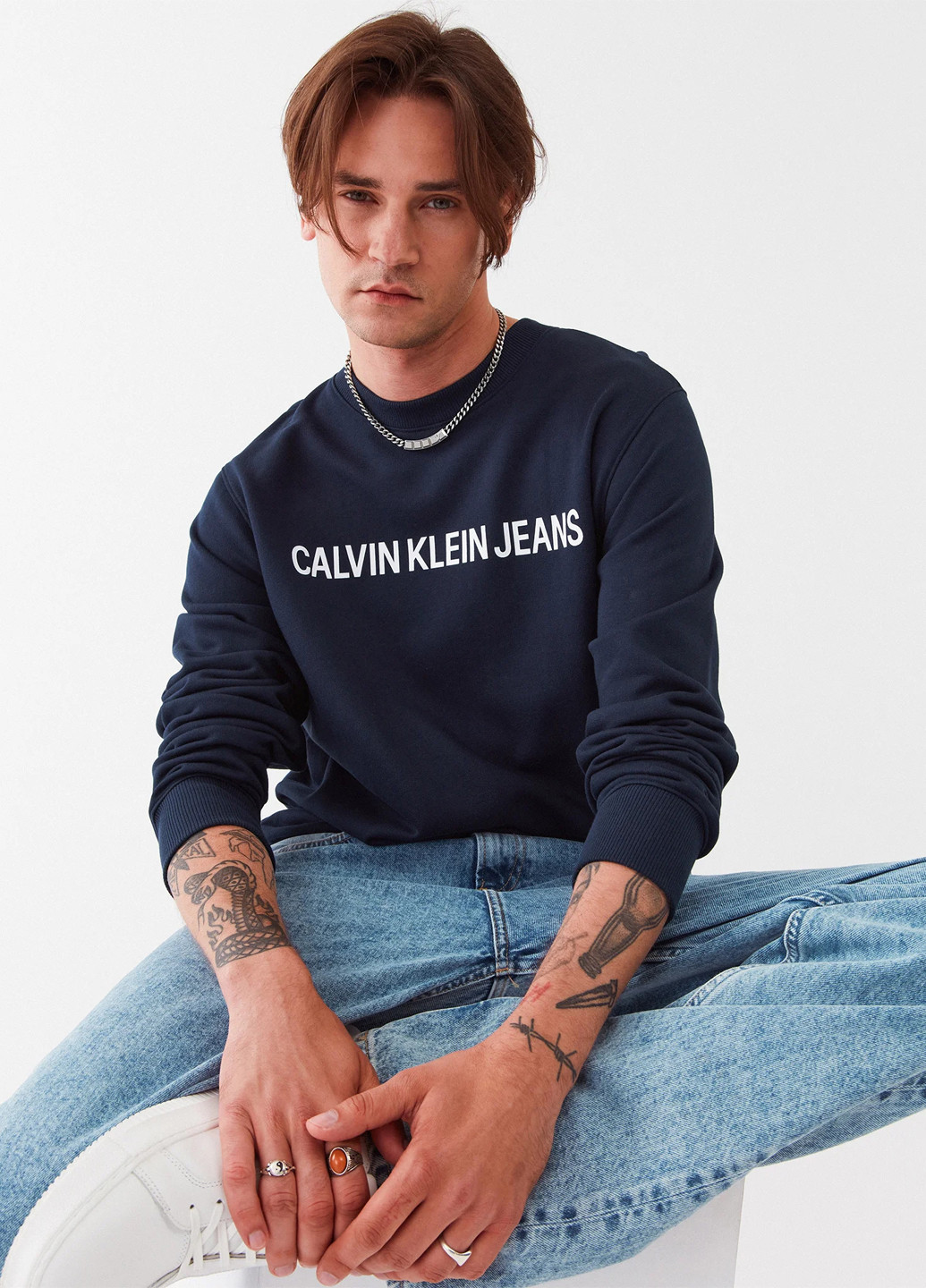 Синий свитшот Calvin Klein логотип без декора (302147026)
