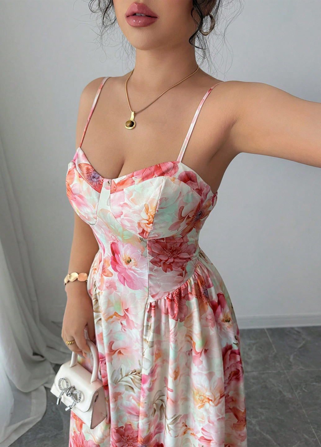 Комбинированное кэжуал платье с открытыми плечами SHEIN с цветочным принтом