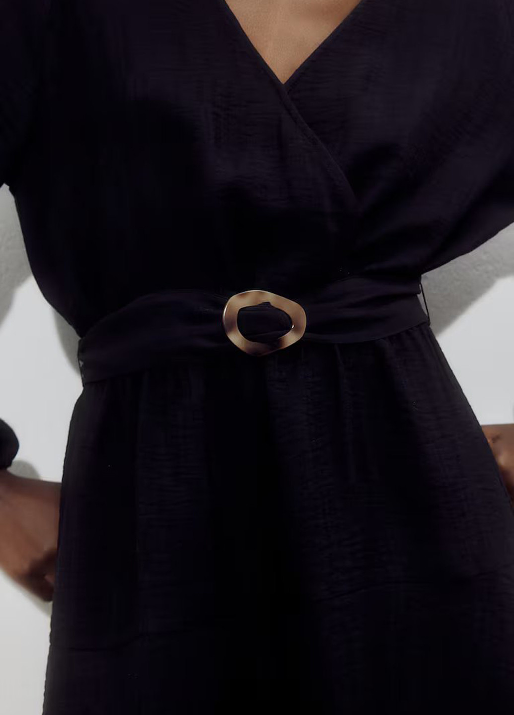 Чорна кежуал сукня на запах, кльош H&M однотонна